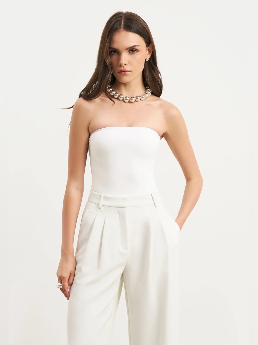 NWT! Because of Alice (boa.) WHITE STRAPLESS BANDEAU BODYSUIT - Size M